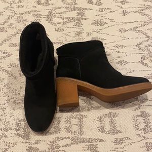 Ugg Kasen ankle boots